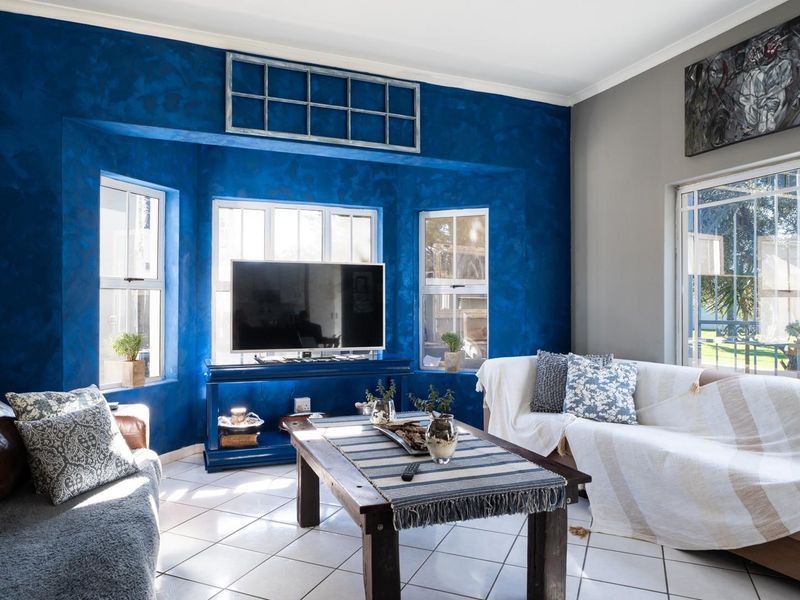 Embrace coastal living in a seaside golf estate... - Photo 2