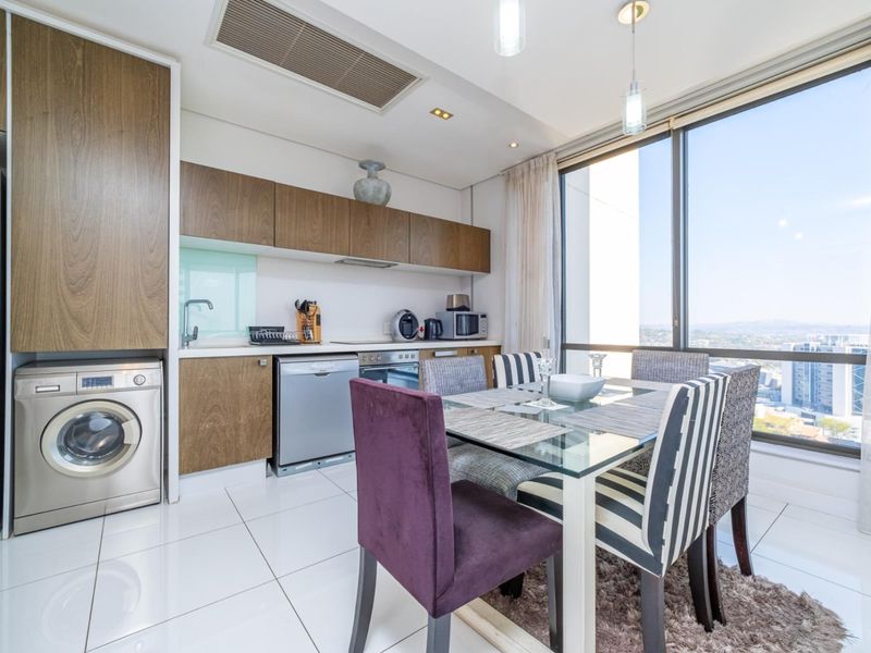 Exclusive Executive Penthouse Listing: Sandton Skye - Photo 3
