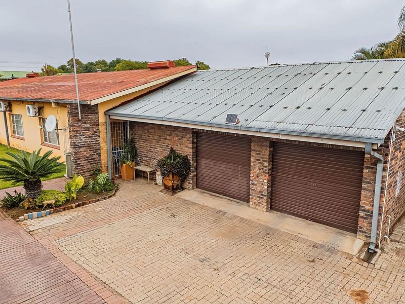 Spacious 4-Bedroom Property with Excellent Investment Potential in Annadale - Photo 1