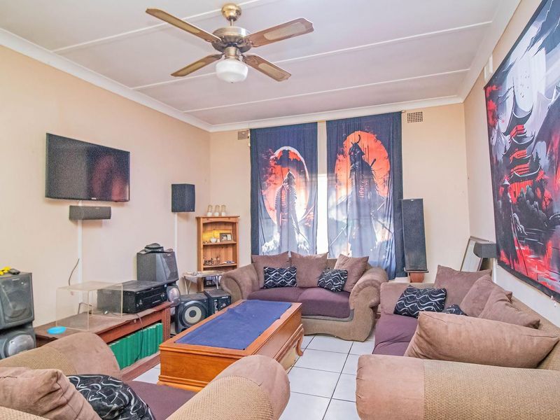 Spacious 4-Bedroom Property with Excellent Investment Potential in Annadale - Photo 5