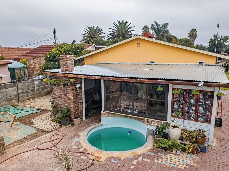 Spacious 4-Bedroom Property with Excellent Investment Potential in Annadale - Photo 4