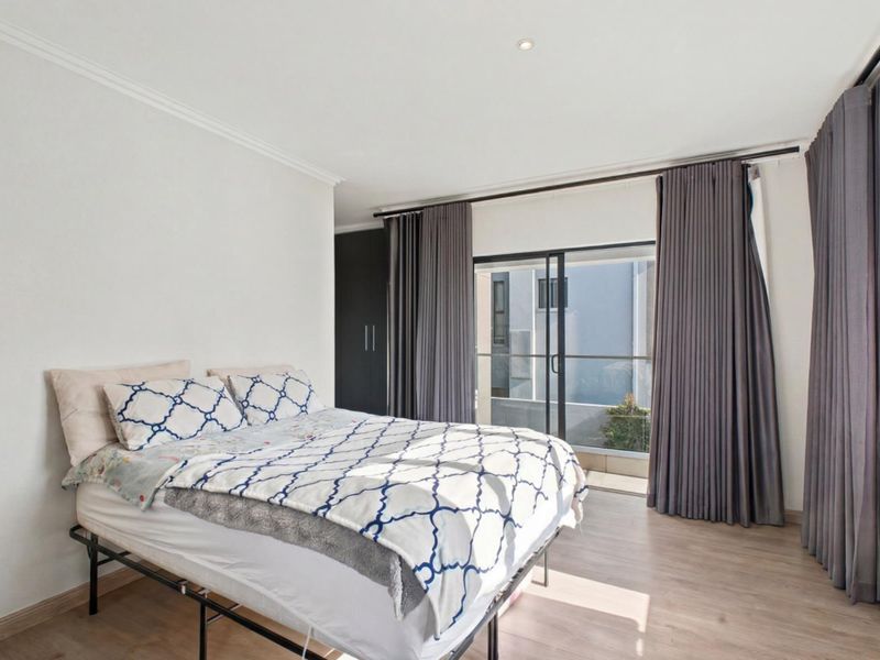 Spacious 4 Bedroom Rental Home in Bryanston - Photo 10