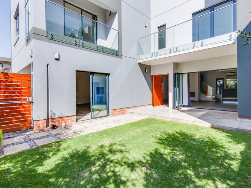 Spacious 4 Bedroom Rental Home in Bryanston - Photo 10