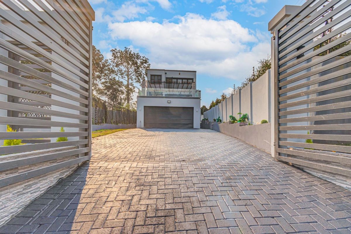 New Designer Home Bryanston- Skyline Views and Income Potential! - Photo 3