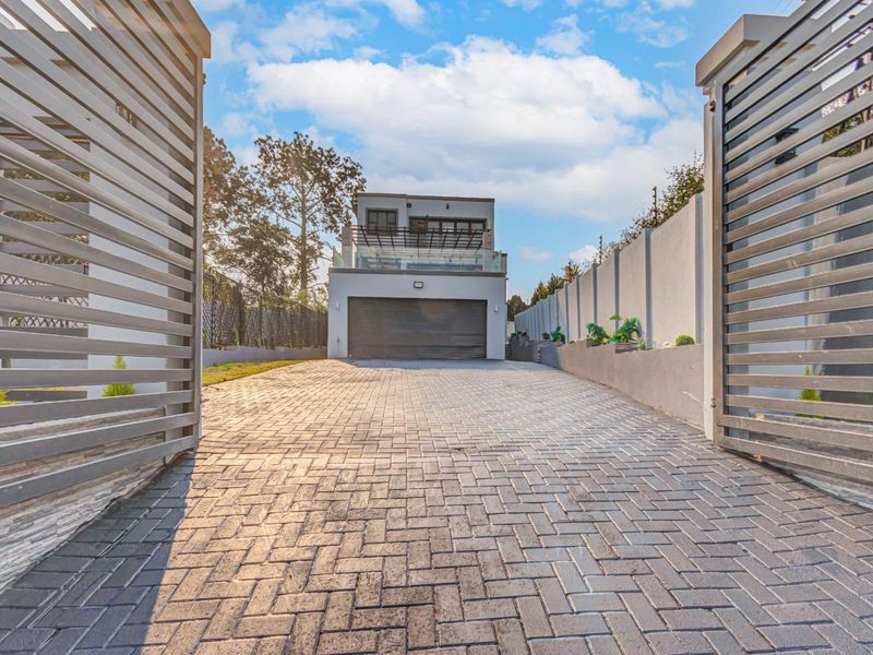 New Designer Home Bryanston- Skyline Views and Income Potential! - Photo 3