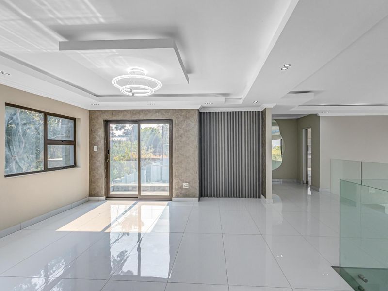 New Designer Home Bryanston- Skyline Views and Income Potential! - Photo 8