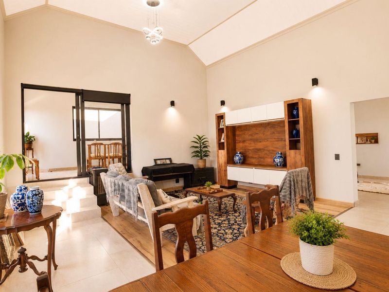 Modern 3-Bedroom Home with Luxury En-Suite Living in Outeniquasbosch Wildlife Village - Photo 10