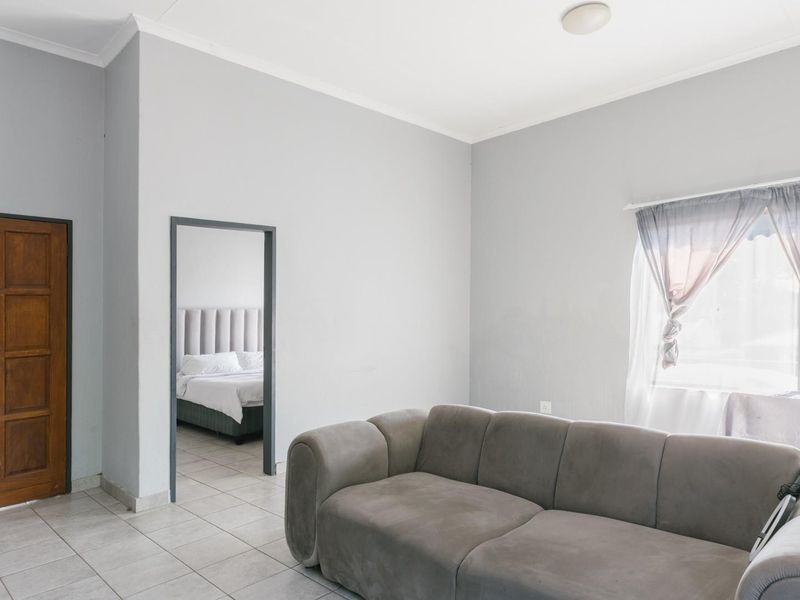 1-Bedroom Apartment for Sale in Polokwane Central - Photo 6