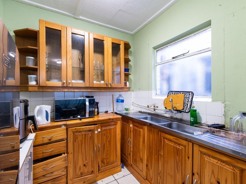 Affordable One-Bedroom Apartment in Stellenbosch SOLE MANDATE - Photo 7