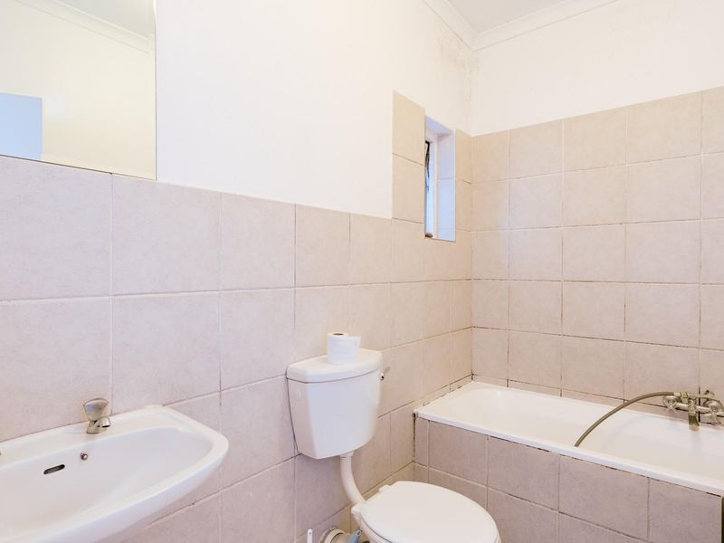 Two Bedroom Apartment - Rome - Strand - Photo 8