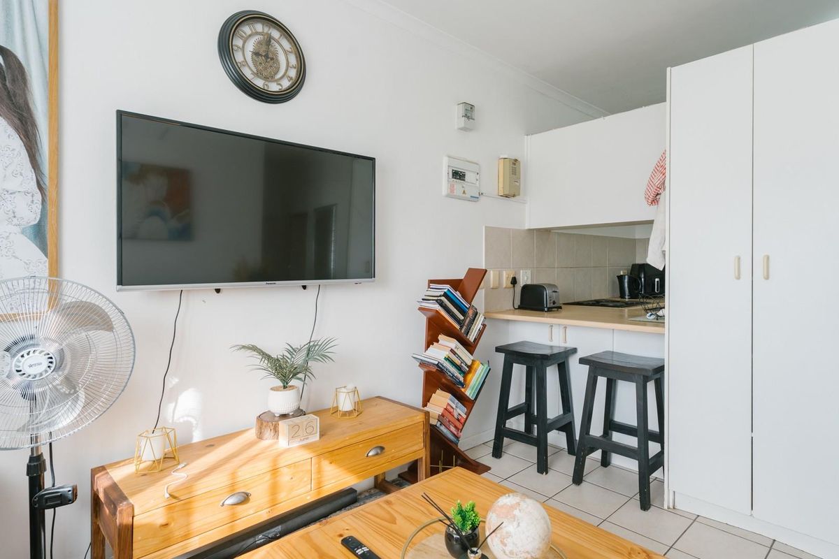 Two Bedroom Apartment - Rome - Strand - Photo 4