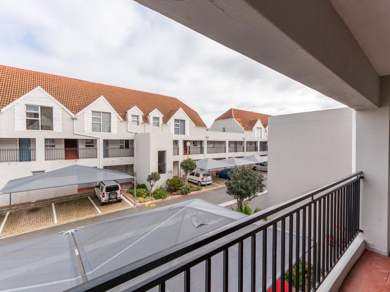 Modern 2-Bedroom Apartment in La Bella Complex, Whispering Pines - Photo 3