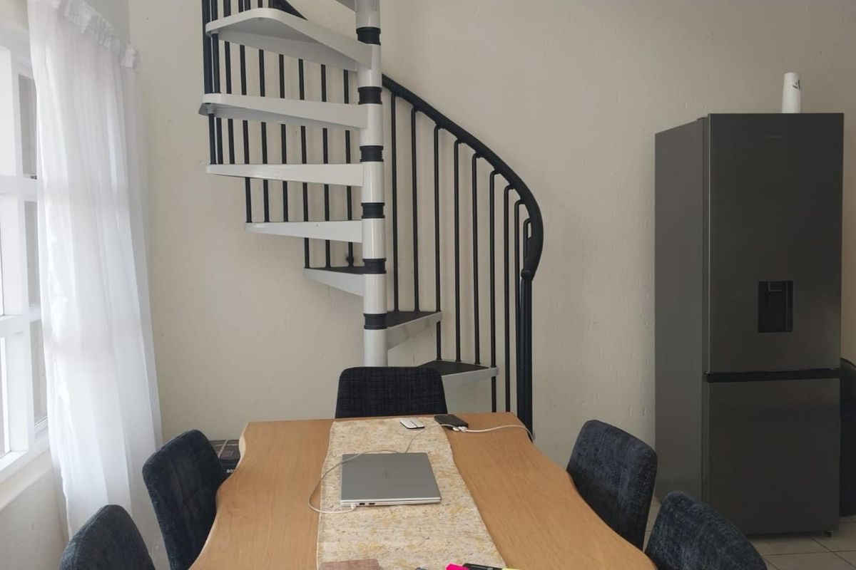 Chic and Spacious Loft Apartment in Pineslopes - Rented Investment Opportunity! - Photo 5