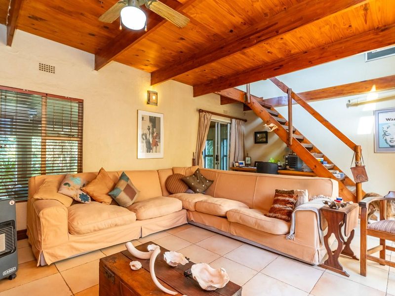 Three-bedroom renovators dream in prime location. - Photo 2