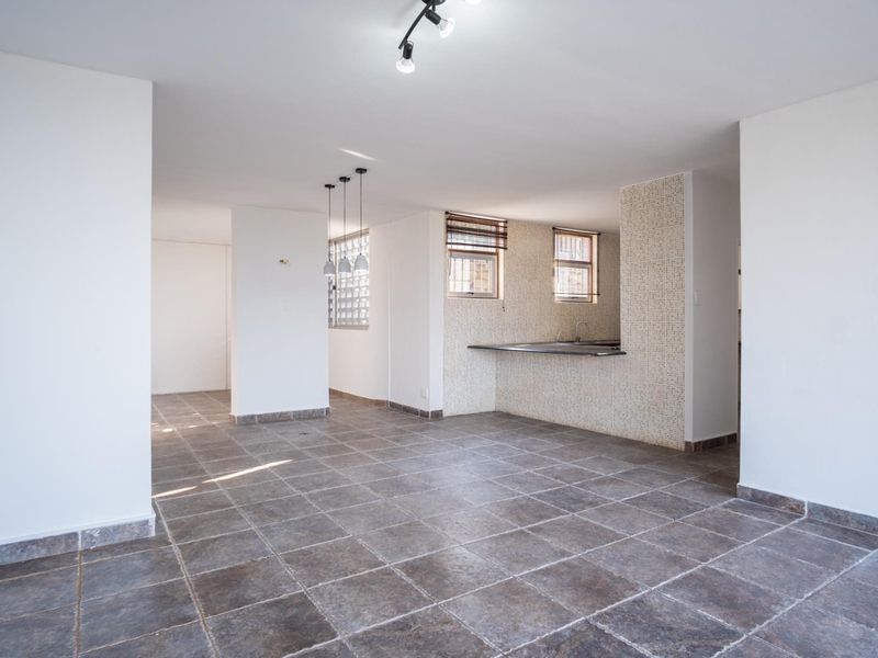Spacious Ground Floor Beachfront Living in Malaba Hills, La Mercy - Photo 9
