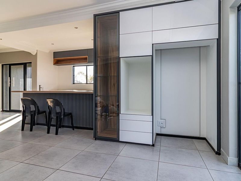 Newly built Stylish 3 Bedroom Home in Bendor! - Photo 9