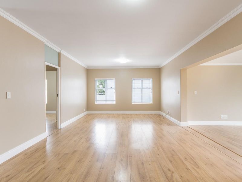 Spacious single level living on a prime corner plot in popular Avalon Estate - Photo 8