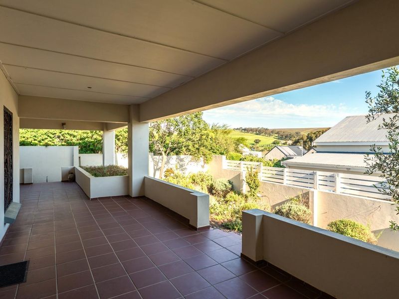 House Under Offer in Darling - Photo 4