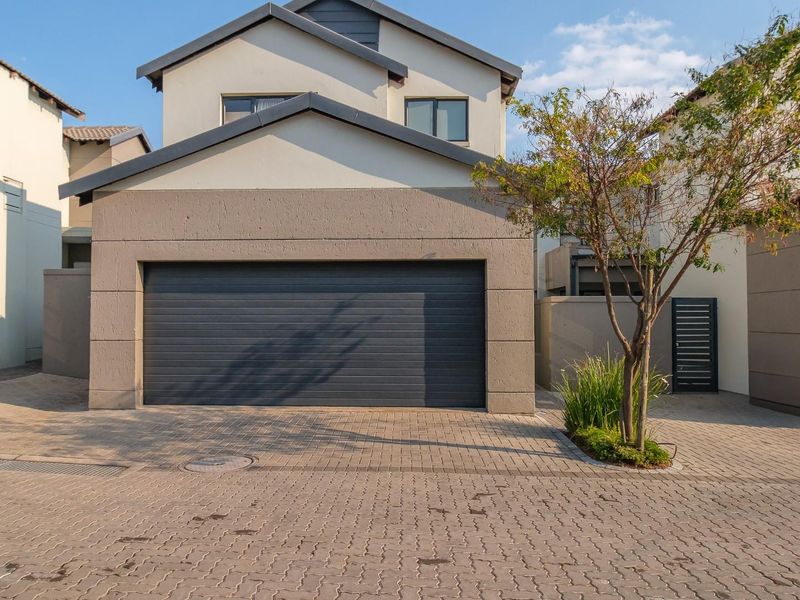 Modern 3 bed Home Within A Secure Lifestyle Estate -  The Best of Fourways! - Photo 1