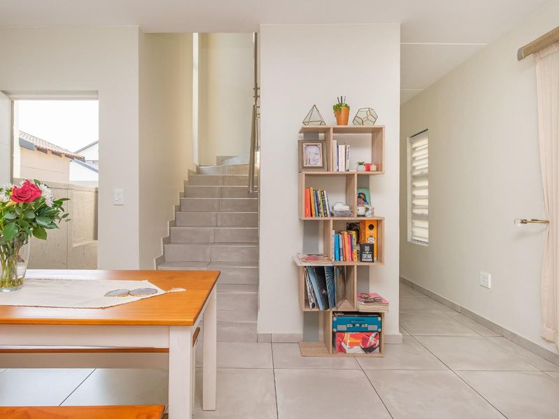 Modern 3 bed Home Within A Secure Lifestyle Estate -  The Best of Fourways! - Photo 8