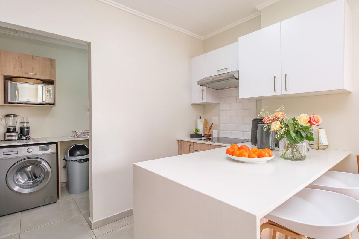 Modern 3 bed Home Within A Secure Lifestyle Estate -  The Best of Fourways! - Photo 5