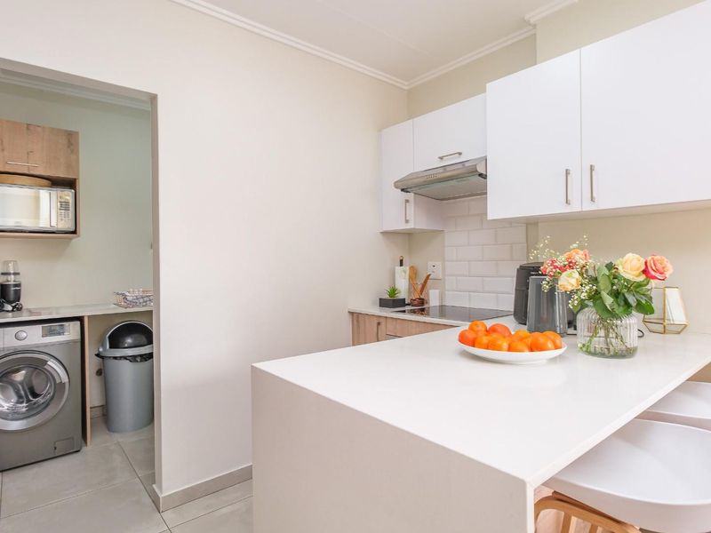 Modern 3 bed Home Within A Secure Lifestyle Estate -  The Best of Fourways! - Photo 5