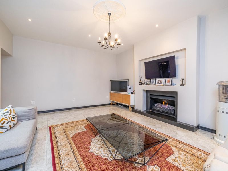 Largest Stand in the Estate | Private Family Living | Walk to Crawford - Photo 6
