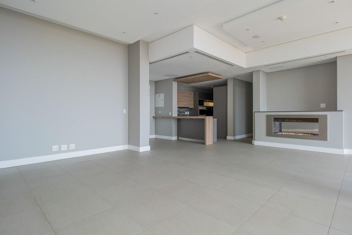 Elegant Penthouse 3 Bedrooms in Rosebank CBD with amazing views! - Photo 3