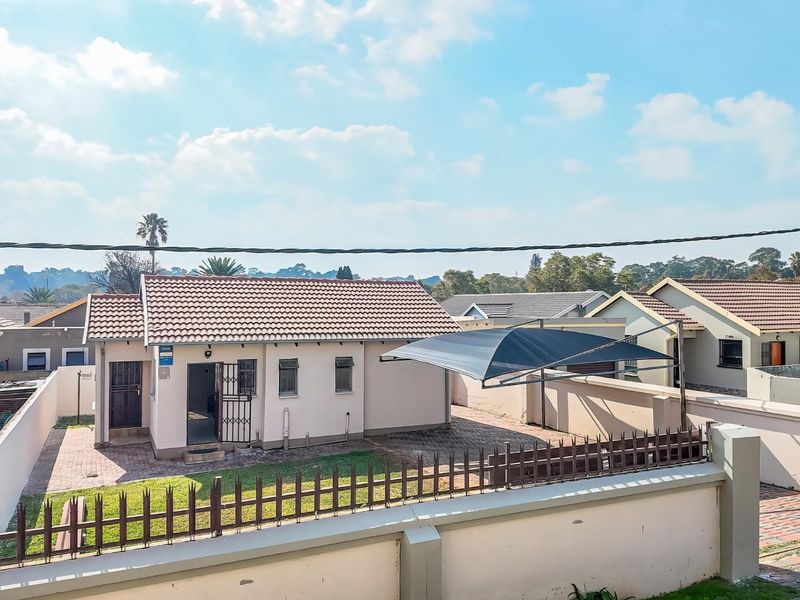 Perfect Starter Home for Young Couples - Build Your Future Here! - Photo 4