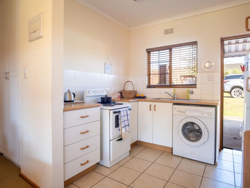 Comfortable, Secure and Stress-Free Living in Amber Valley - Photo 9