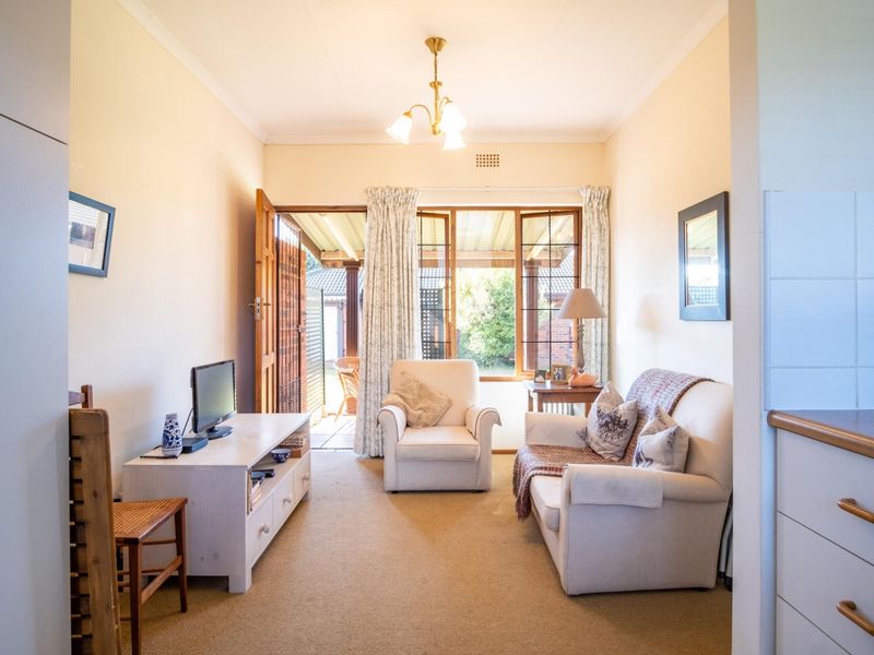 Comfortable, Secure and Stress-Free Living in Amber Valley - Photo 6
