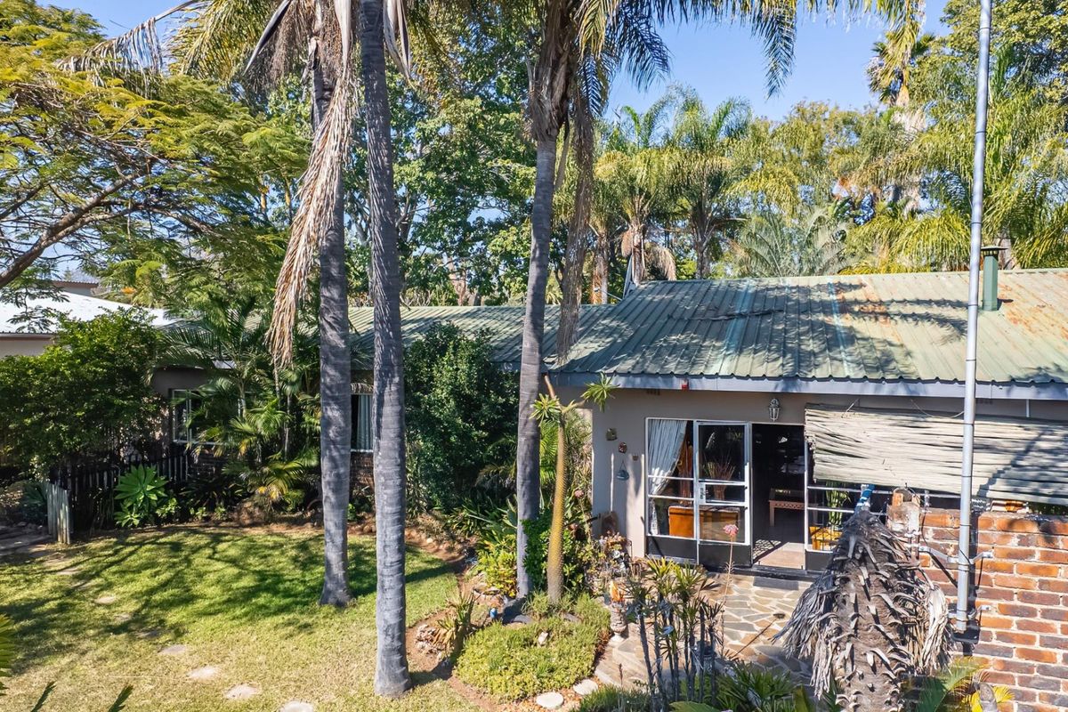 Spacious Eduan Park Family Home with Flatlet - Photo 4