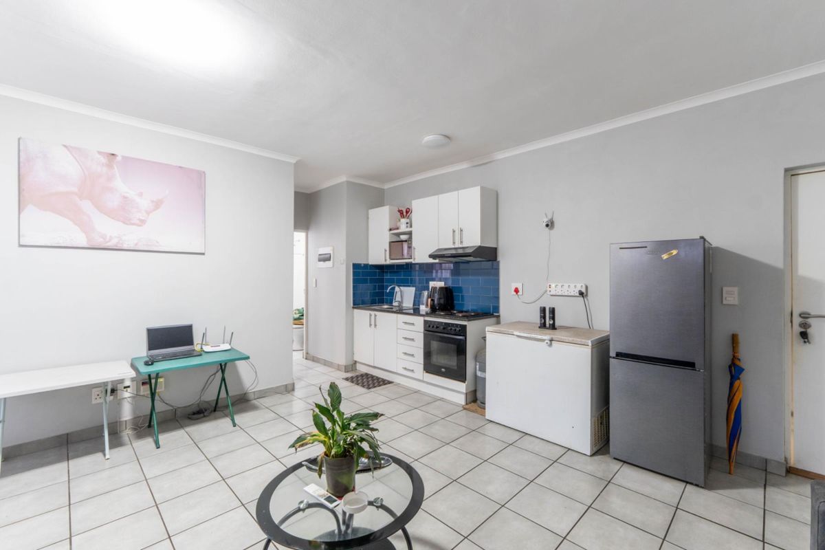 Gordon Square, Paarl Central | 1-Bedroom Apartment | Ground Floor - Photo 3