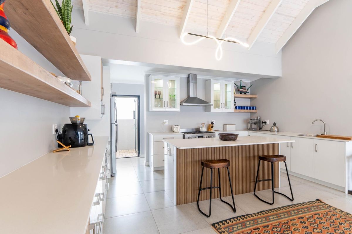 Laguna Ridge - Modern 3 Bedroom Home In Boutique Estate - Photo 3