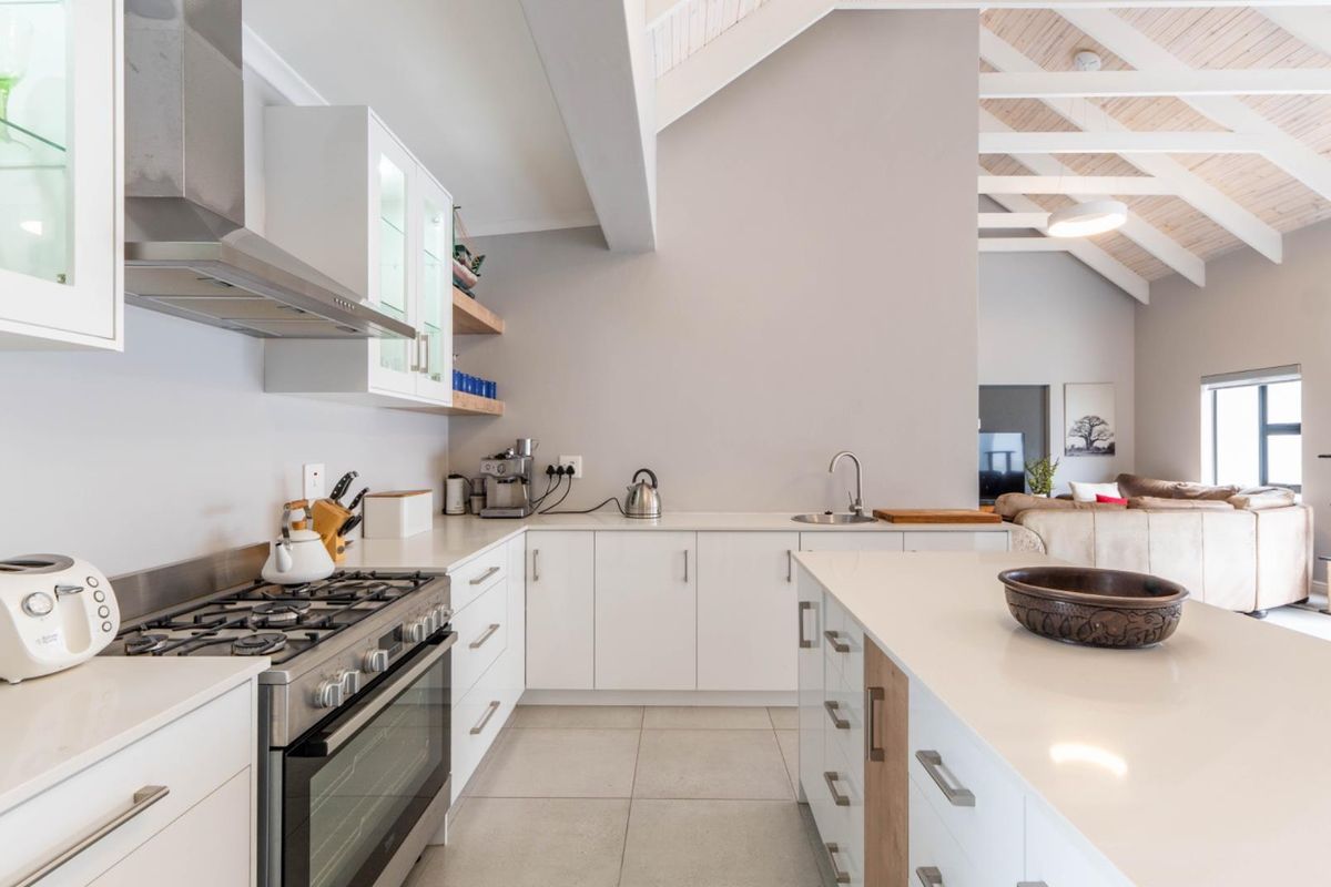 Laguna Ridge - Modern 3 Bedroom Home In Boutique Estate - Photo 5