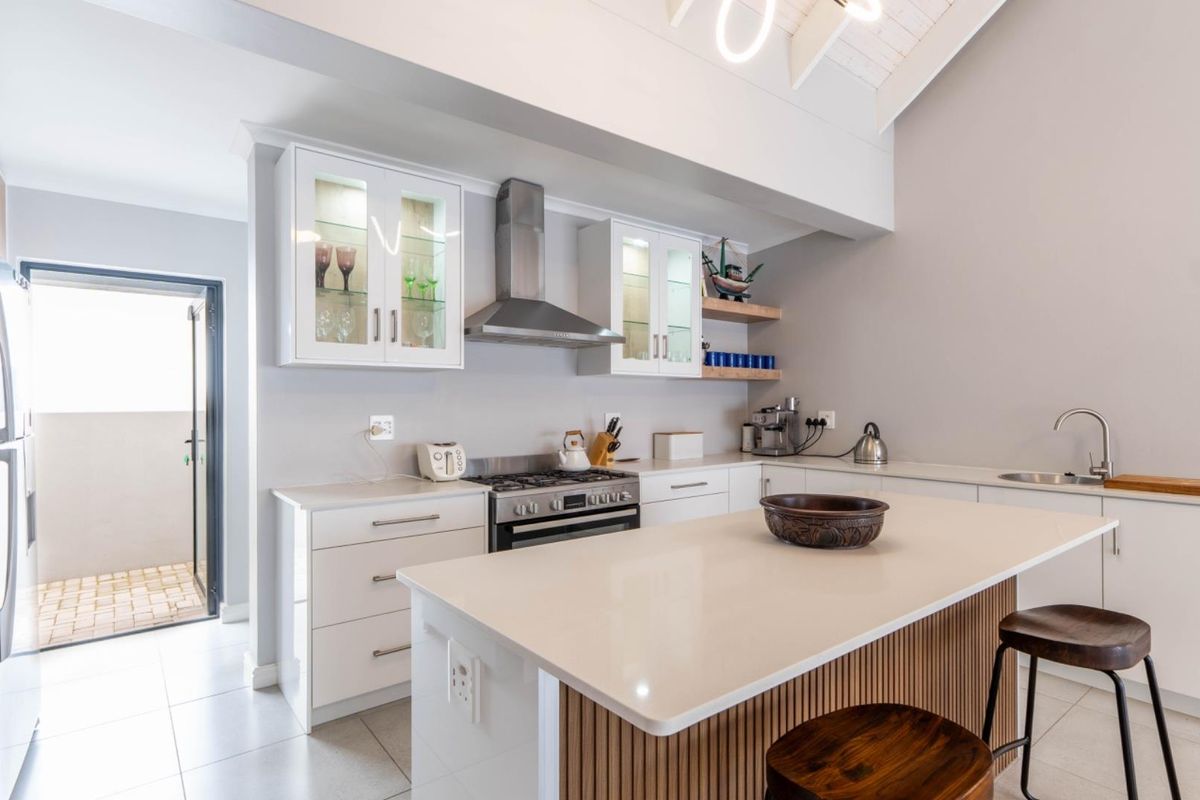 Laguna Ridge - Modern 3 Bedroom Home In Boutique Estate - Photo 4