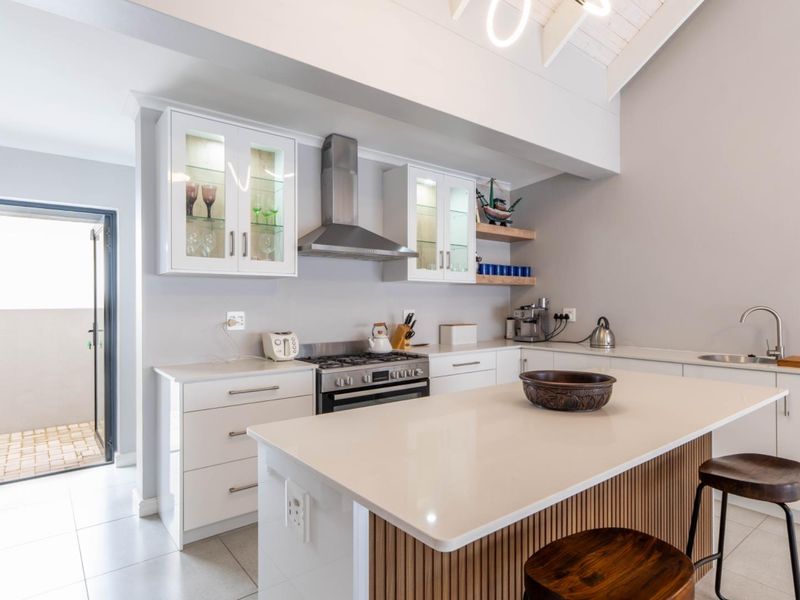 Laguna Ridge - Modern 3 Bedroom Home In Boutique Estate - Photo 4