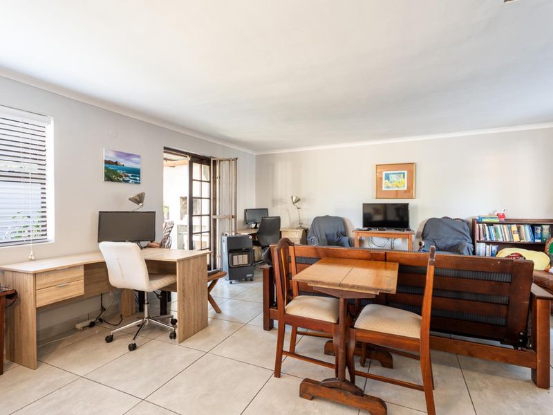 3 bed, 3 Bath open-plan gem, with income potential or ideal for guests - Photo 7