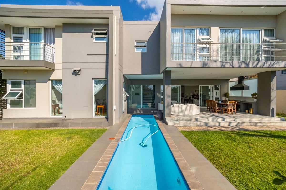 Modern Family Home in a Secure Estate, Bryanston East - Photo 4