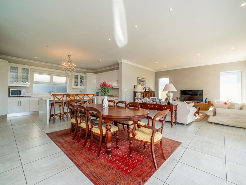 Modern Family Home in a Secure Estate, Bryanston East - Photo 8