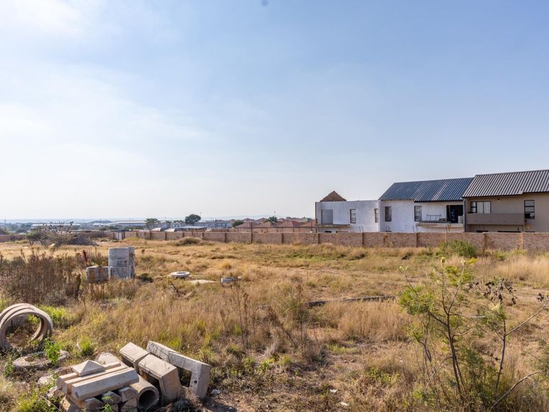 Developers look Closely... Big stand available in Bendor Ext 104 - Photo 8