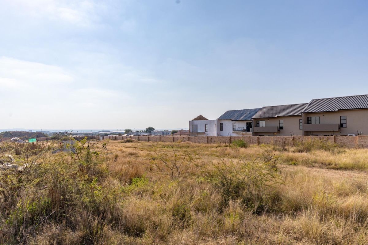 Developers look Closely... Big stand available in Bendor Ext 104 - Photo 4