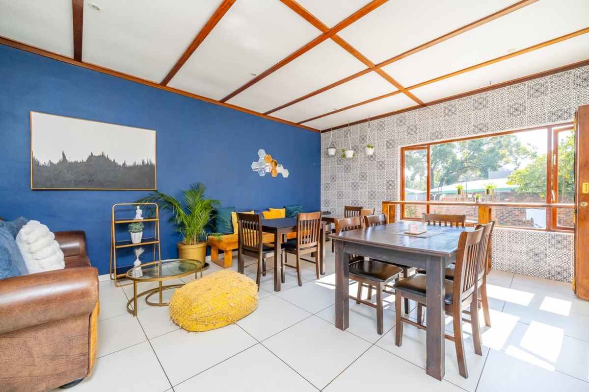 Established 12 Suite Guest House | Proven Hospitality Business | Flamwood, Klerksdorp - Photo 4