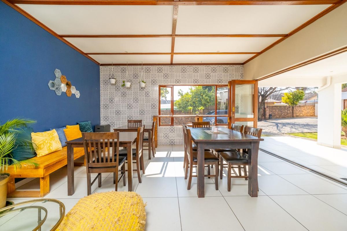 Established 12 Suite Guest House | Proven Hospitality Business | Flamwood, Klerksdorp - Photo 2