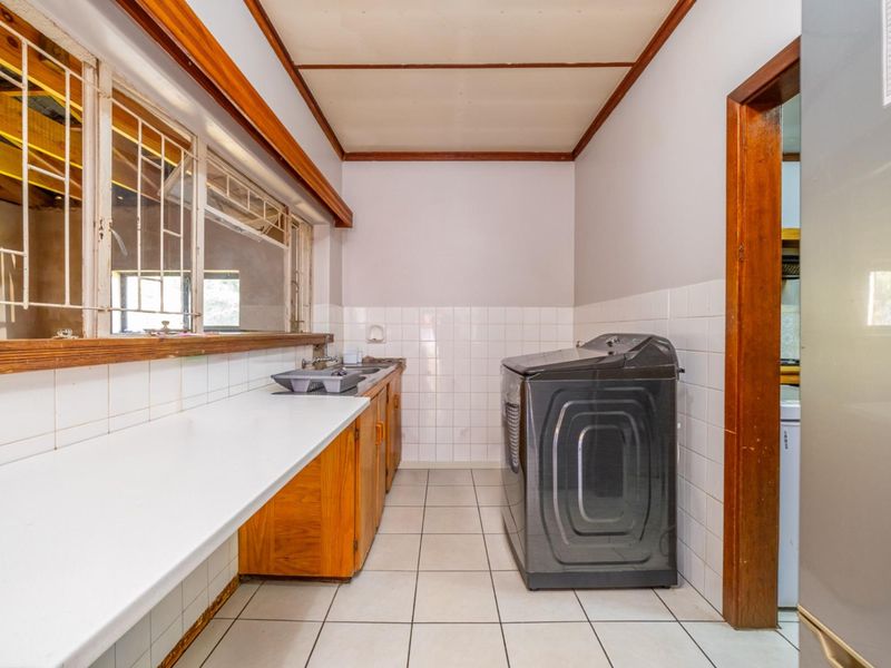 Established 12 Suite Guest House | Proven Hospitality Business | Flamwood, Klerksdorp - Photo 8