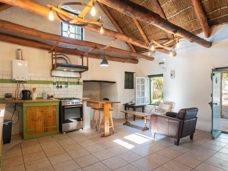 Charming McGregor Cottage - Photo 8