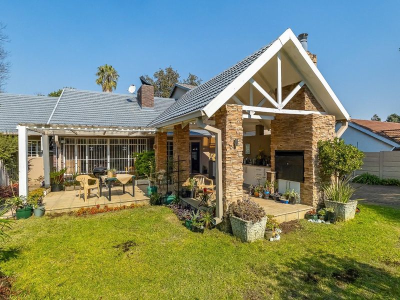 Exceptional Multi-Income Investment Opportunity in a Prime Location - Photo 3