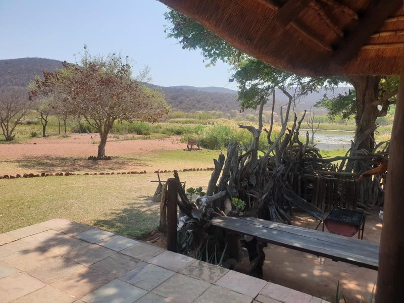 Breathtaking 2,000 ha Game Farm with Luxury Lodge, Abundant Wildlife and Spectacular Mountain Views - Photo 2