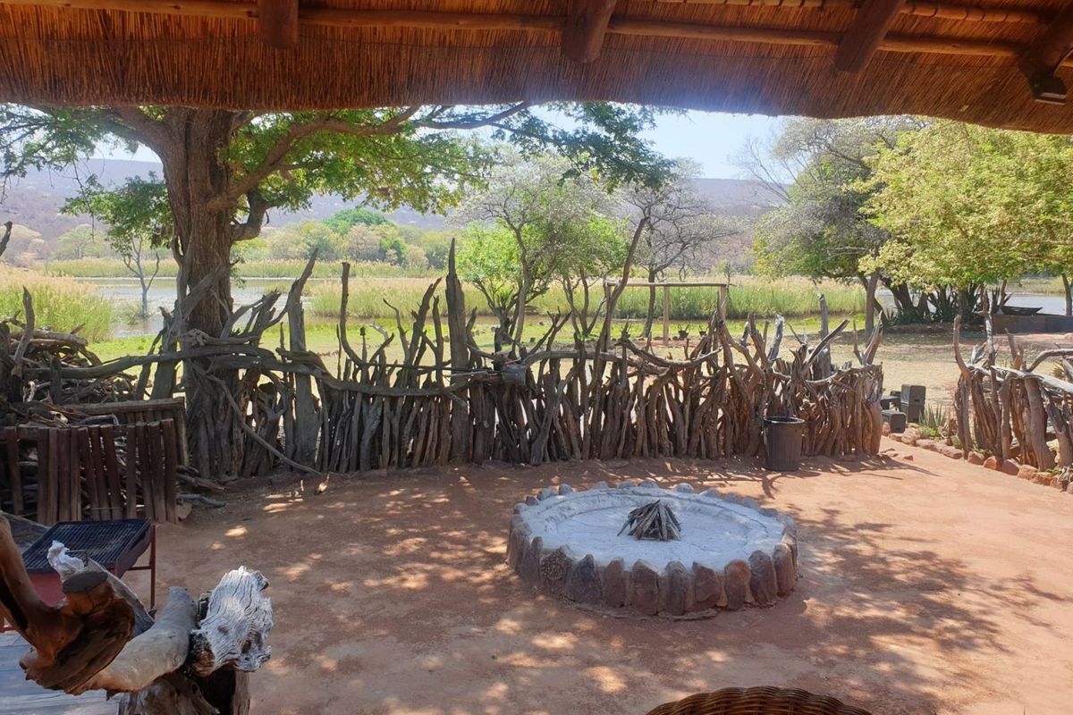 Breathtaking 2,000 ha Game Farm with Luxury Lodge, Abundant Wildlife and Spectacular Mountain Views - Photo 3