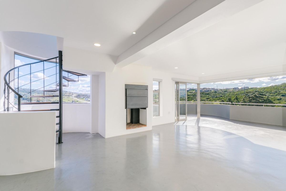 Exclusive Luxury 2-Bedroom Penthouse with Private Rooftop Pool and Sea Views - Photo 4